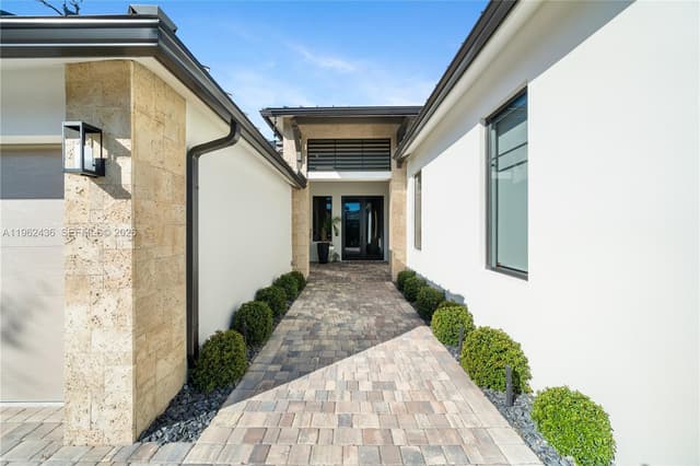 7387 SW 74th Ln, Miami FL 33143 - Miami, FL - Photo 6