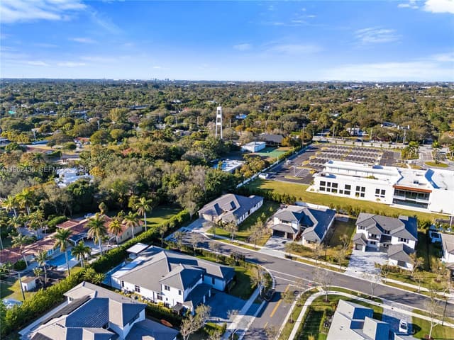 7387 SW 74th Ln, Miami FL 33143 - Miami, FL - Photo 3
