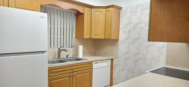 12003 Poinciana Boulevard # 204, Royal Palm Beach FL 33411 - Royal Palm Beach, FL - Photo 3