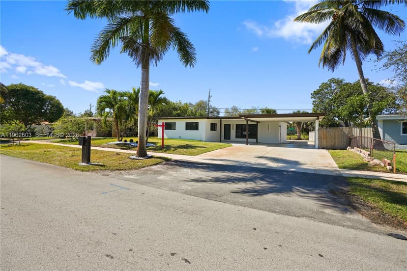 451 SW 38th Ter, Fort Lauderdale FL 33312