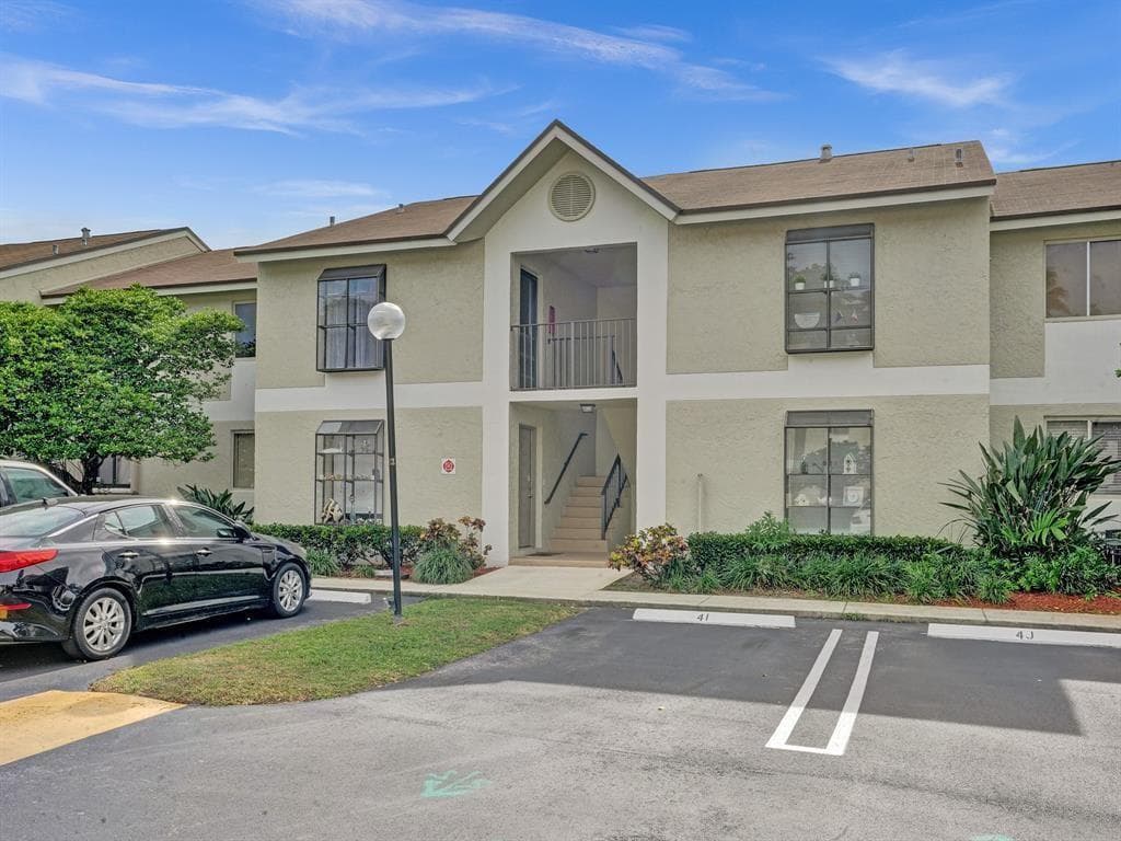 715 Gardens Drive # 203, Pompano Beach FL 33069 - Pompano Beach, FL - Photo 1