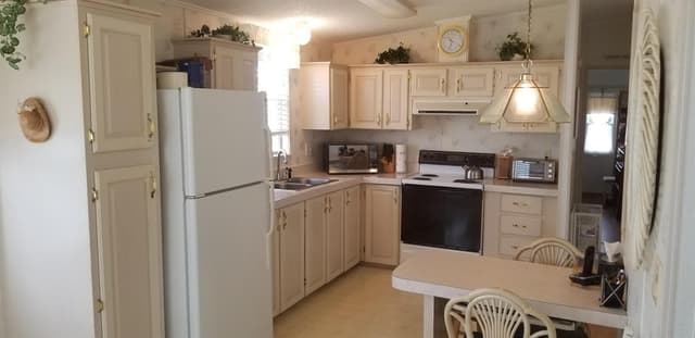 14578 Glenview Drive, Delray Beach FL 33445 - Delray Beach, FL - Photo 2