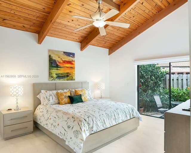 413 Leslie Dr, Hallandale Beach FL 33009 - Hallandale Beach, FL - Photo 4