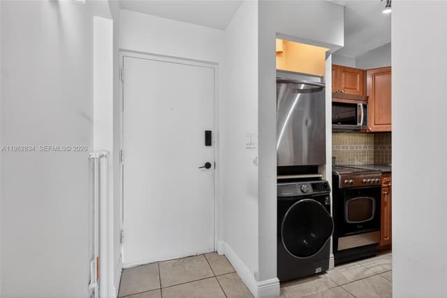 134 SW 7th Ave # 404, Miami FL 33130 - Miami, FL - Photo 6