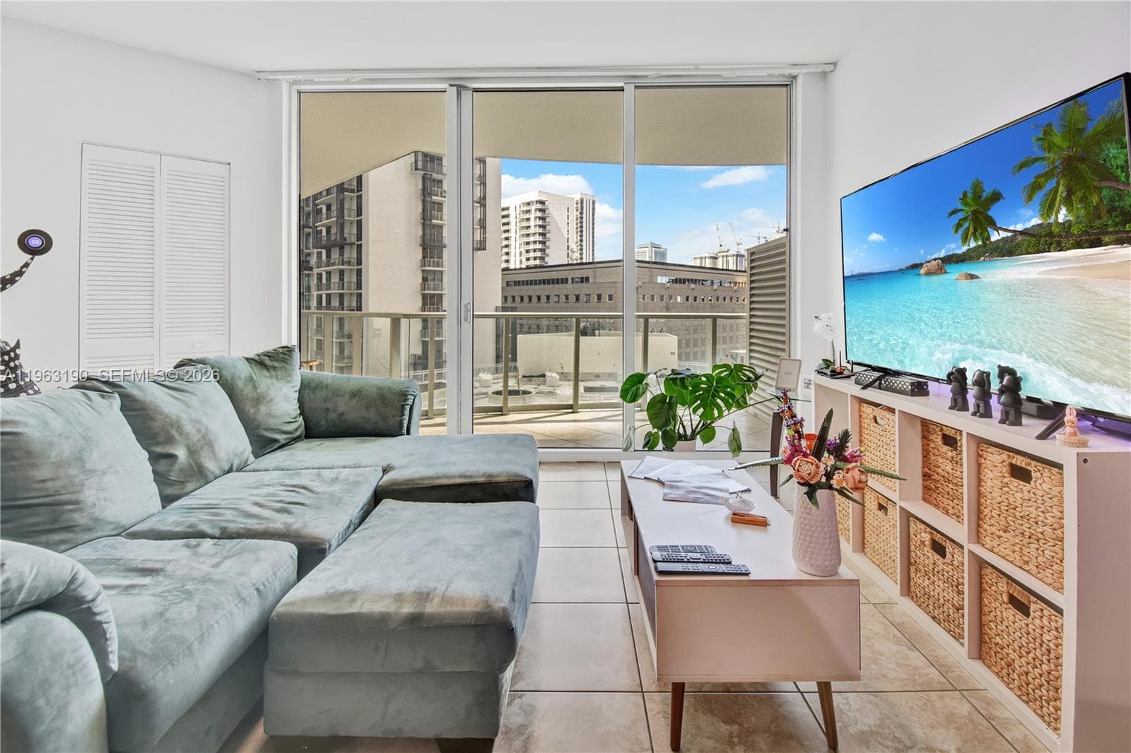 300 S Biscayne Blvd # 1405, Miami FL 33131 - Miami, FL - Photo 1
