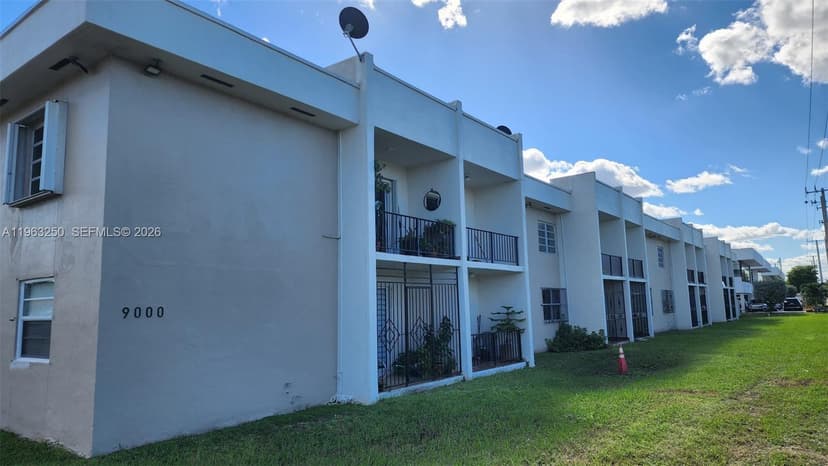 9000 SW 24th St # 14C, Miami FL 33165