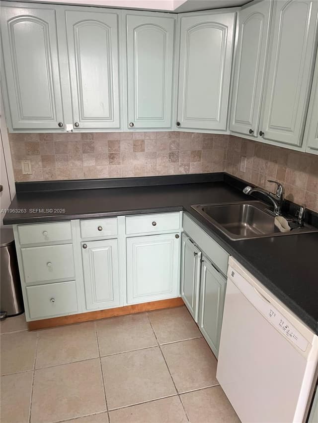 3505 S Ocean Dr # 502, Hollywood FL 33019 - Hollywood, FL - Photo 7