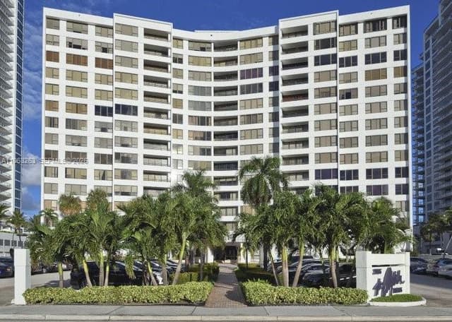 3505 S Ocean Dr # 502, Hollywood FL 33019 - Hollywood, FL - Photo 5