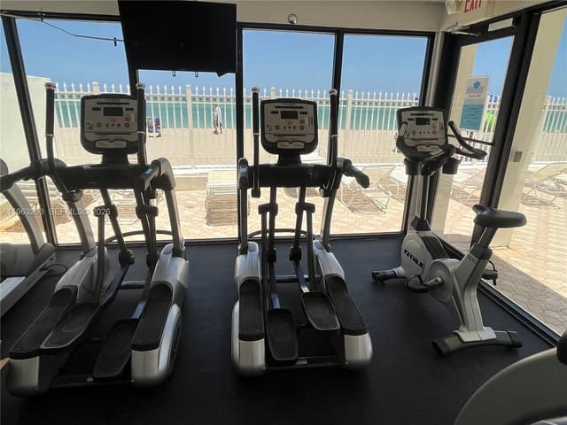 3505 S Ocean Dr # 502, Hollywood FL 33019 - Hollywood, FL - Photo 4