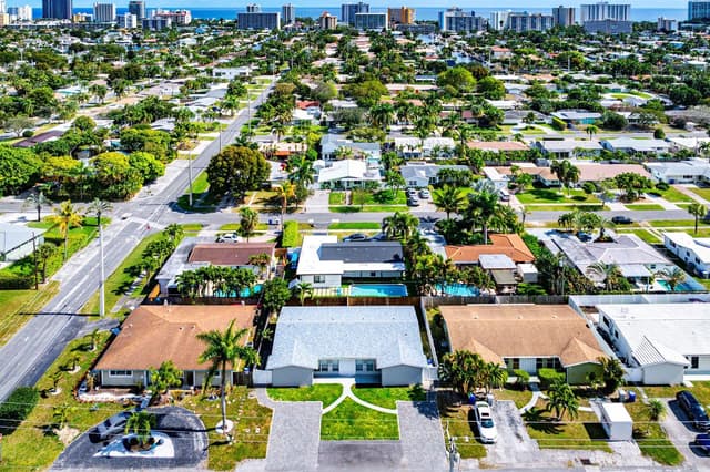 708-710 NE 23rd Avenue, Pompano Beach FL 33062 - Pompano Beach, FL - Photo 2