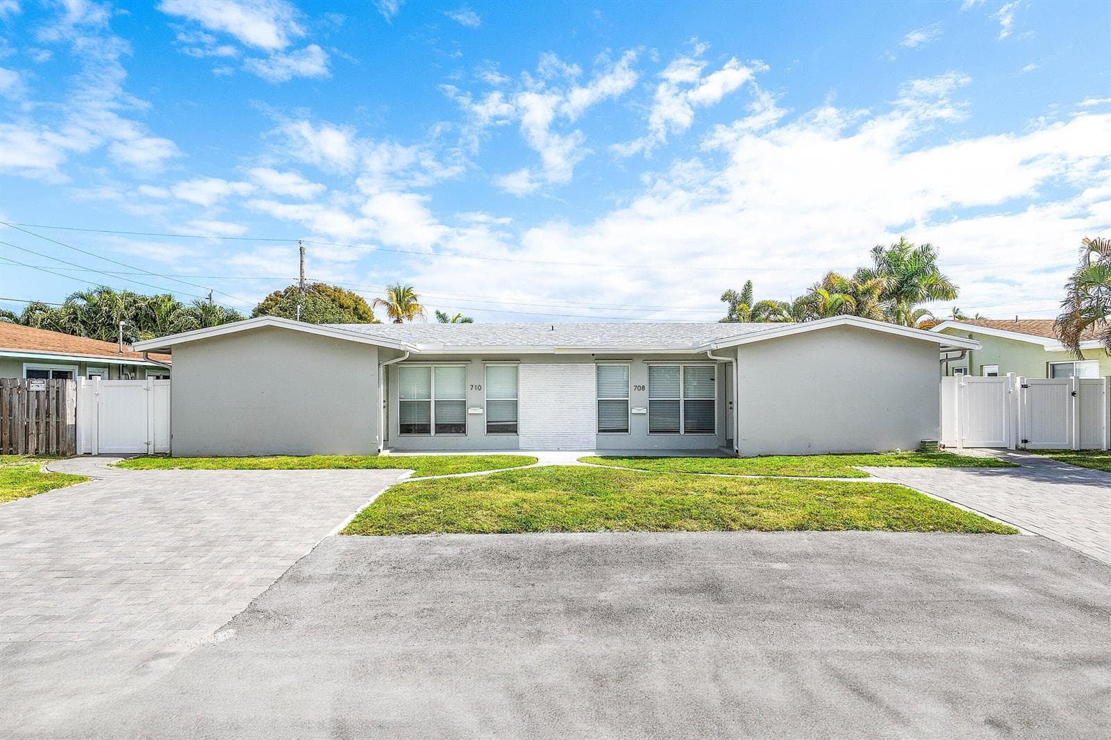 708-710 NE 23rd Avenue, Pompano Beach FL 33062 - Pompano Beach, FL - Photo 1