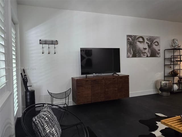 1021 Michigan Ave # 9, Miami Beach FL 33139 - Miami Beach, FL - Photo 6