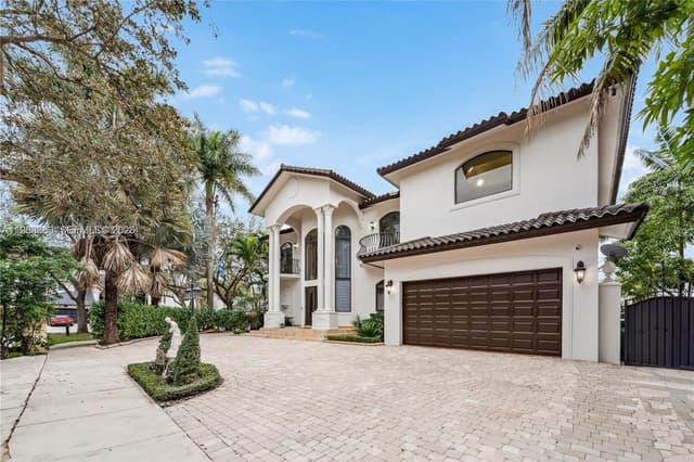 8200 NW 163rd St, Miami Lakes FL 33016 - Miami Lakes, FL - Photo 4