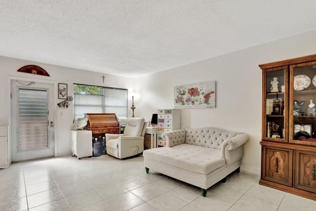 4076 Newport Q # 4076, Deerfield Beach FL 33442 - Deerfield Beach, FL - Photo 2