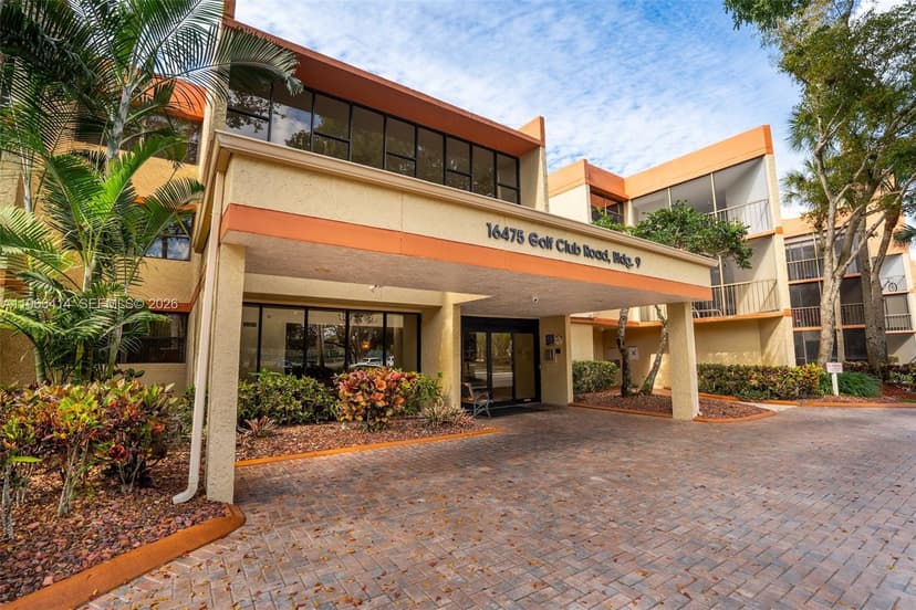 16475 Golf Club Rd # 307, Weston FL 33326