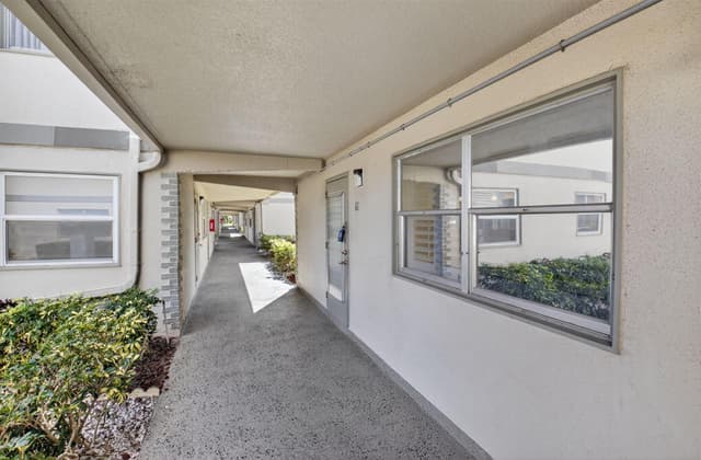 61 Brittany B # 61, Delray Beach FL 33446 - Delray Beach, FL - Photo 2