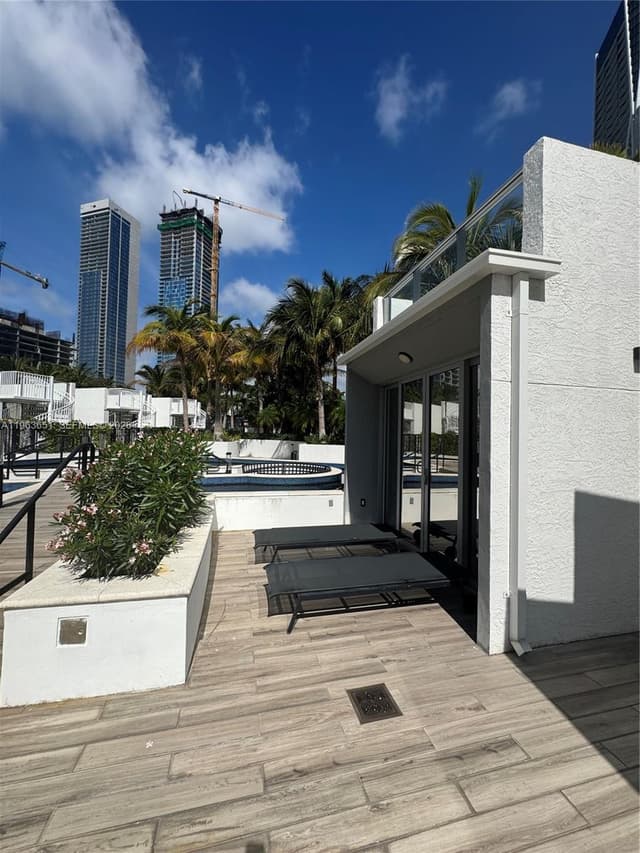 851 NE 1st ave # 1, Miami FL 33132 - Miami, FL - Photo 3