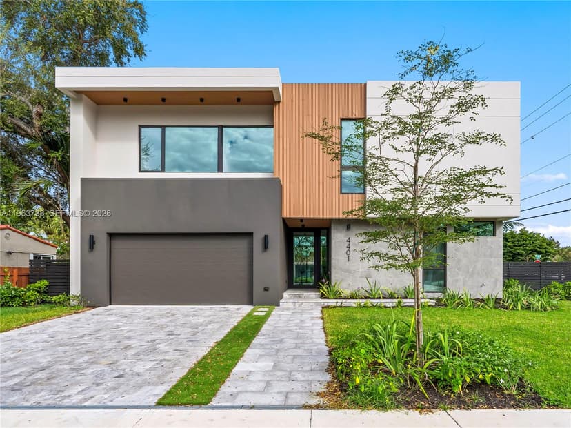 4401 SW 14th St, Miami FL 33134