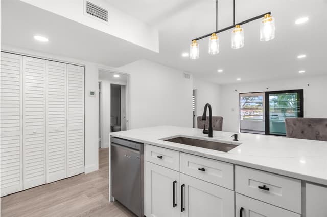 5 Abbey Lane # 207, Delray Beach FL 33446 - Delray Beach, FL - Photo 4