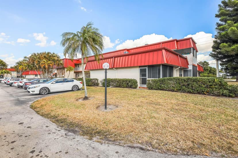 12013 Greenway Cir S # 110, Royal Palm Beach FL 33411