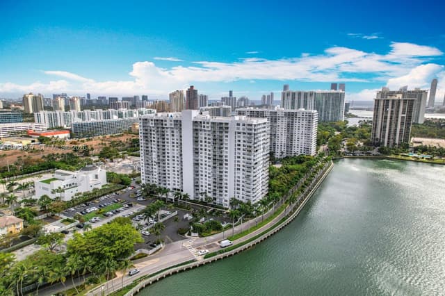 2801 NE 183rd St # 1504W, Aventura FL 33160 - Aventura, FL - Photo 4