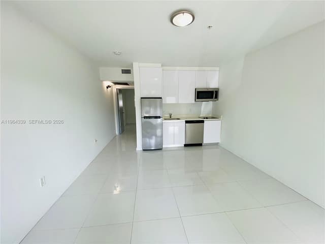 801 15th Street # 102, Miami Beach FL 33139 - Miami Beach, FL - Photo 2