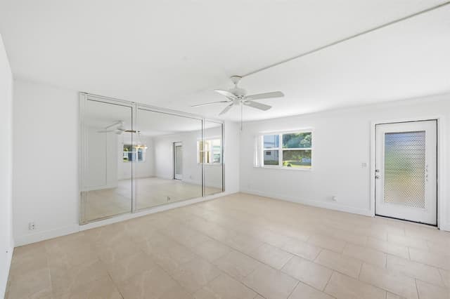 452 Brittany J, Delray Beach FL 33446 - Delray Beach, FL - Photo 4