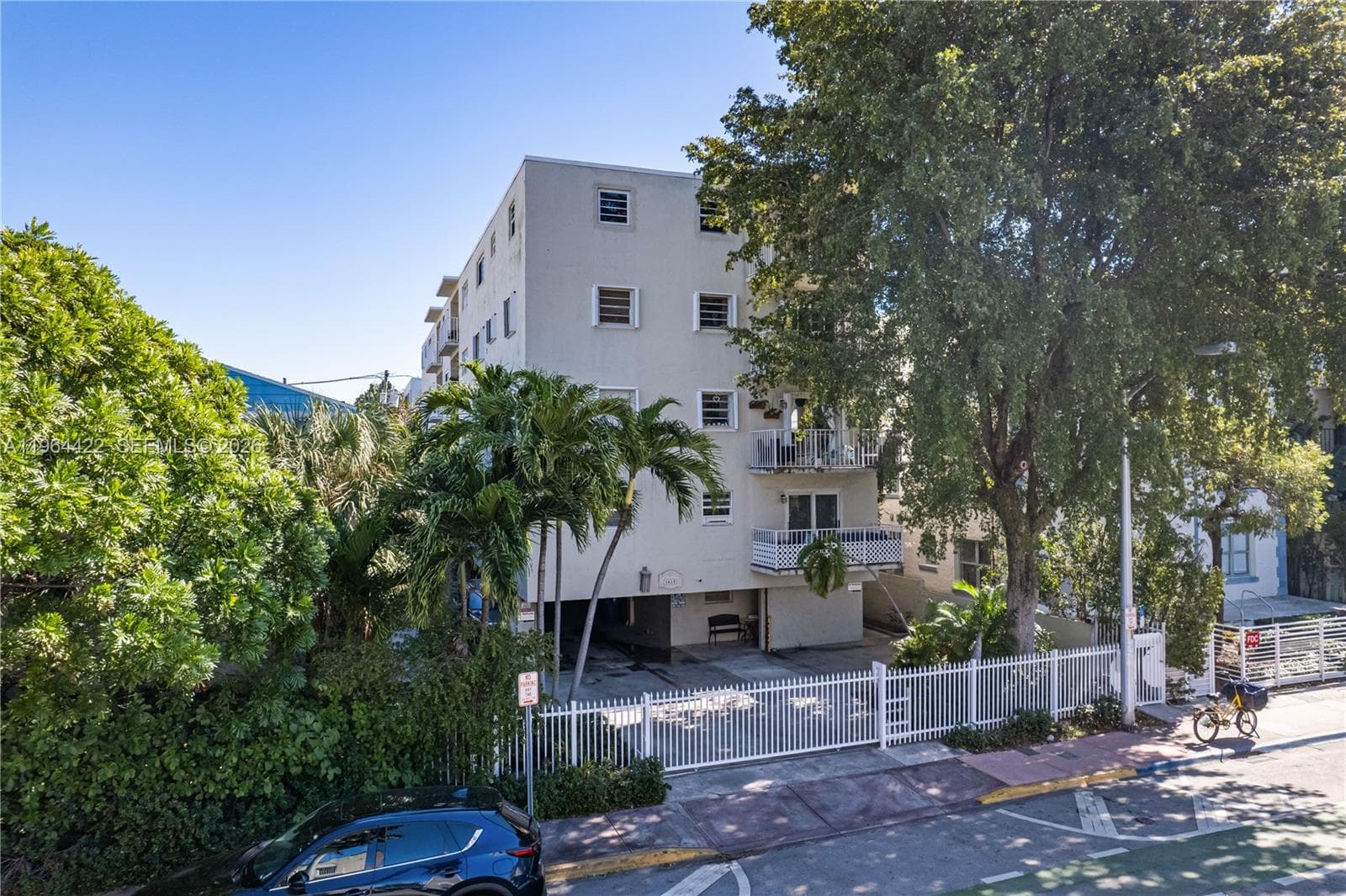 1615 Meridian Ave # 202, Miami Beach FL 33139