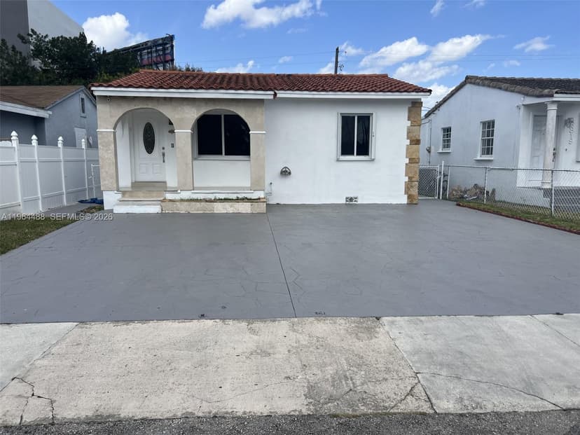 6823 SW 25th St, Miami FL 33155