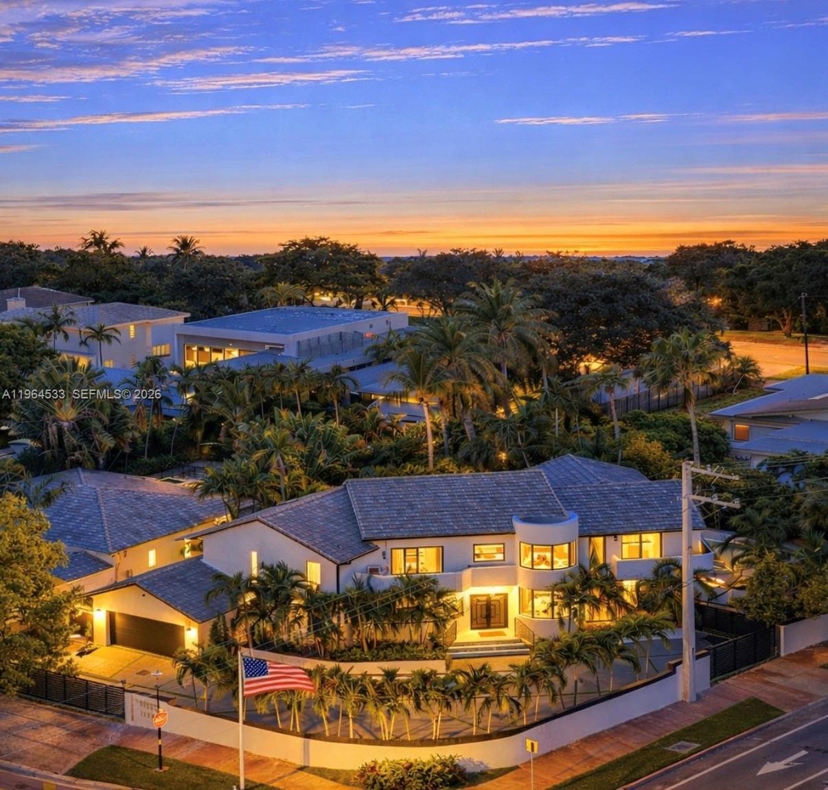 6180 Pine Tree Dr, Miami Beach FL 33140 - Miami Beach, FL - Photo 1