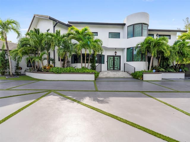 6180 Pine Tree Dr, Miami Beach FL 33140 - Miami Beach, FL - Photo 5