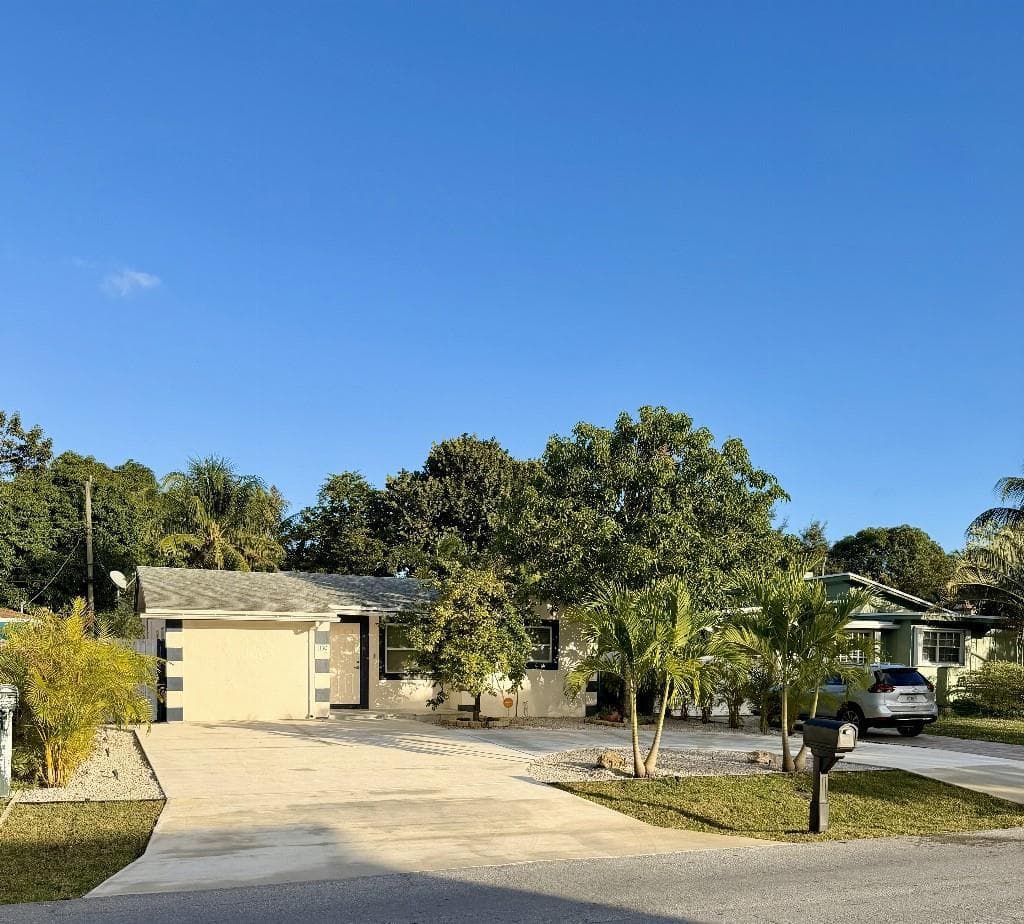 1130 NW 7th Avenue, Fort Lauderdale FL 33311