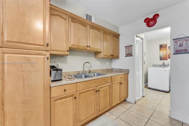 19137 NW 47th Ave, Miami Gardens FL 33055 - Miami Gardens, FL - Photo 7