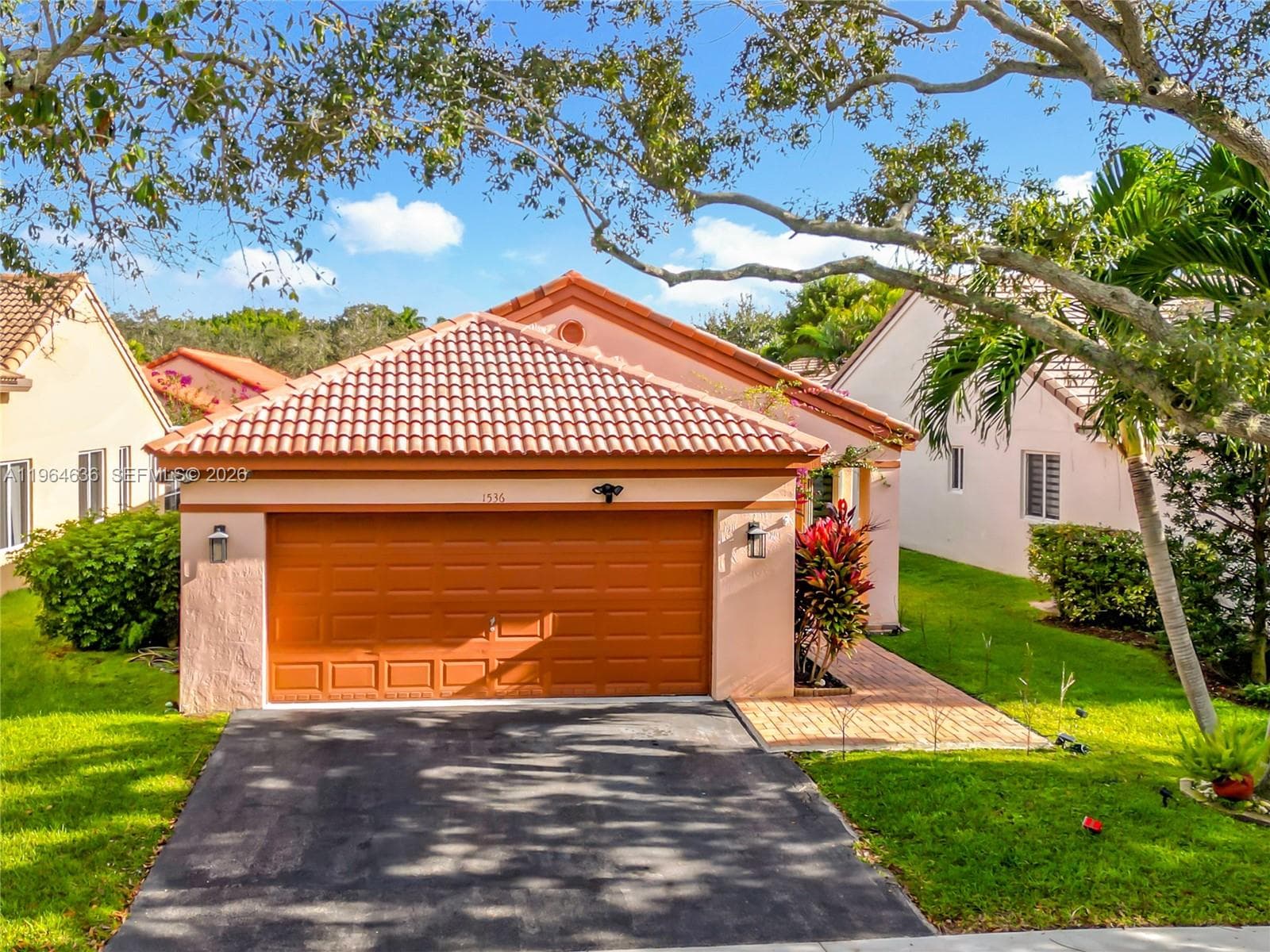 1536 Presidio Dr, Weston FL 33327