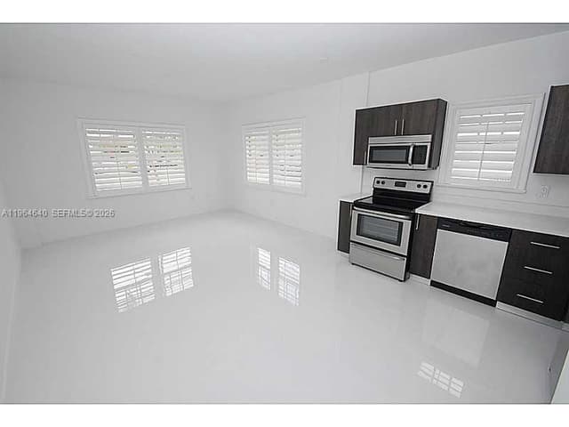 1255 PENNSYLVANIA AV # 102, Miami Beach FL 33139 - Miami Beach, FL - Photo 2