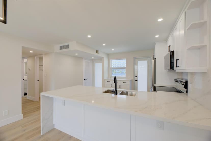 201 N Ocean Boulevard # 207, Pompano Beach FL 33062
