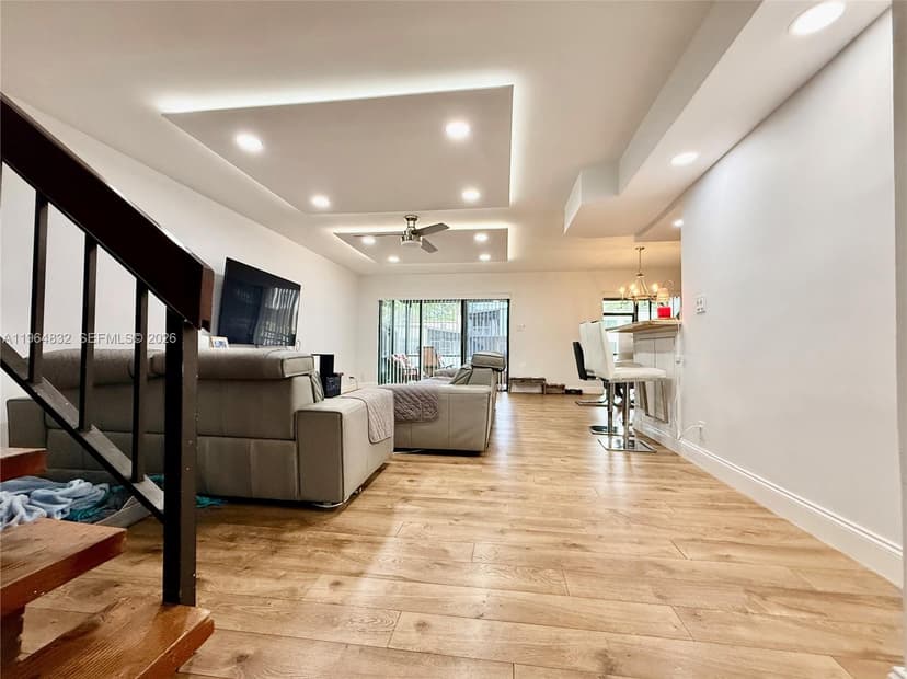 9717 N New River Canal Rd # 406, Plantation FL 33324