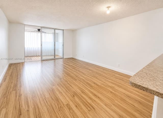 445 NE 195th St # 429, Miami FL 33179 - Miami, FL - Photo 5