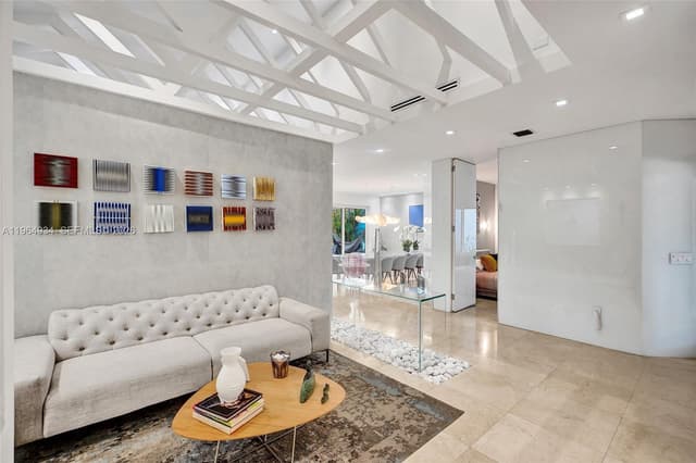 1662 Diplomat Dr, Miami FL 33179 - Miami, FL - Photo 4