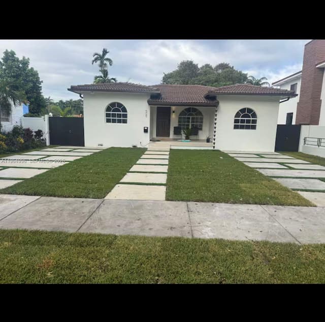 508 De Leon Dr, Miami Springs FL 33166 - Miami Springs, FL - Photo 2