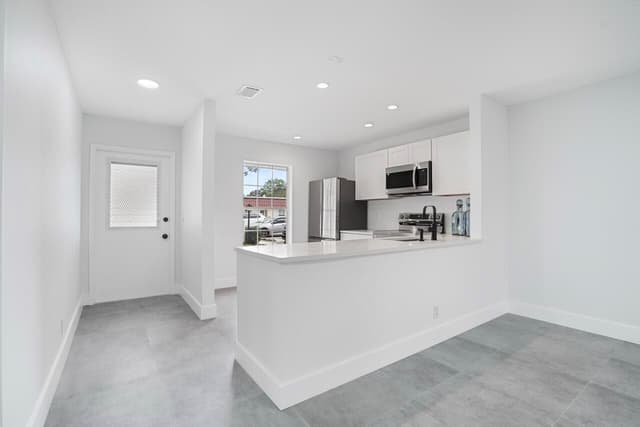 737 Nantucket Circle # B, Lake Worth FL 33467 - Lake Worth, FL - Photo 2