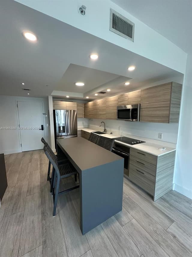 121 NE 34th St # 1505, Miami FL 33137 - Miami, FL - Photo 3