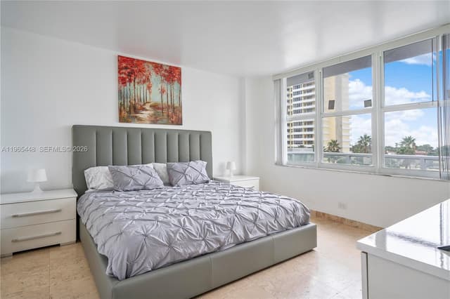 5601 Collins Ave # 423, Miami Beach FL 33140 - Miami Beach, FL - Photo 2