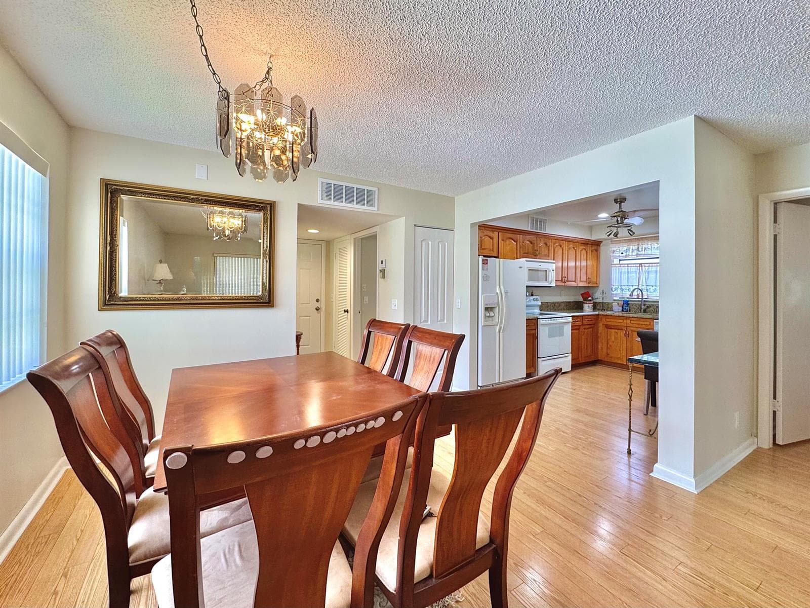 565 Piedmont L, Delray Beach FL 33484 - Delray Beach, FL - Photo 1