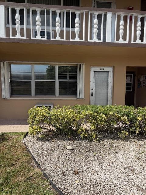 313 Andover # M, West Palm Beach FL 33417