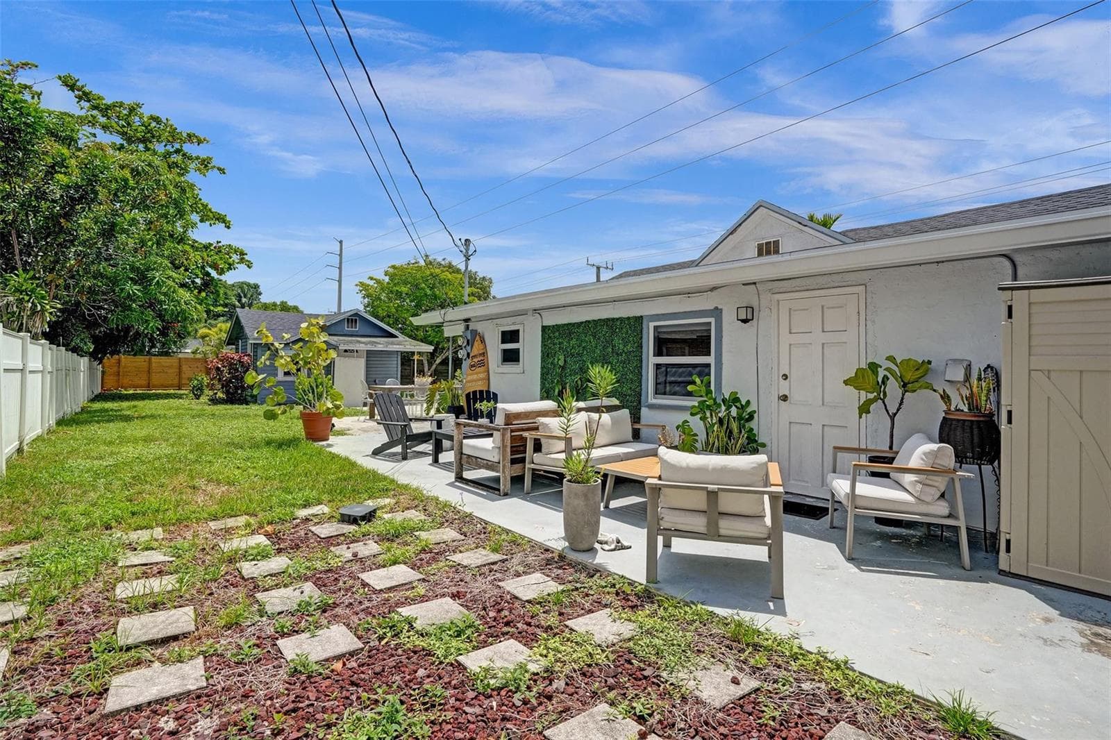 1201 N Andrews Avenue, Fort Lauderdale FL 33311