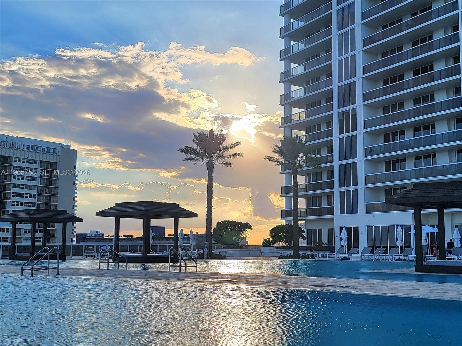 1800 S Ocean Dr # 2406, Hallandale Beach FL 33009