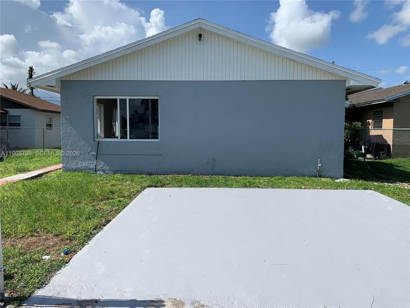 756 NW 5 St, Florida City FL 33034