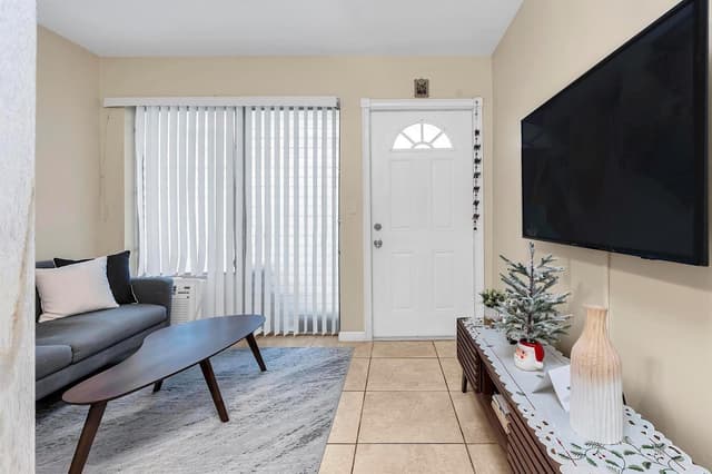 2700 NE 135th Street # 31, North Miami FL 33181 - North Miami, FL - Photo 7