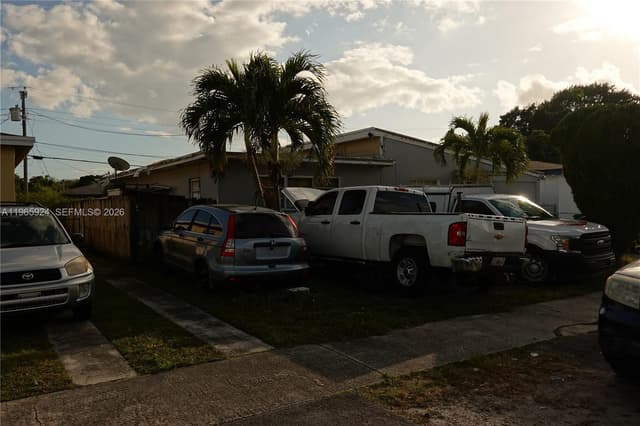 810 NW 84th Ter, Miami FL 33150 - Miami, FL - Photo 3